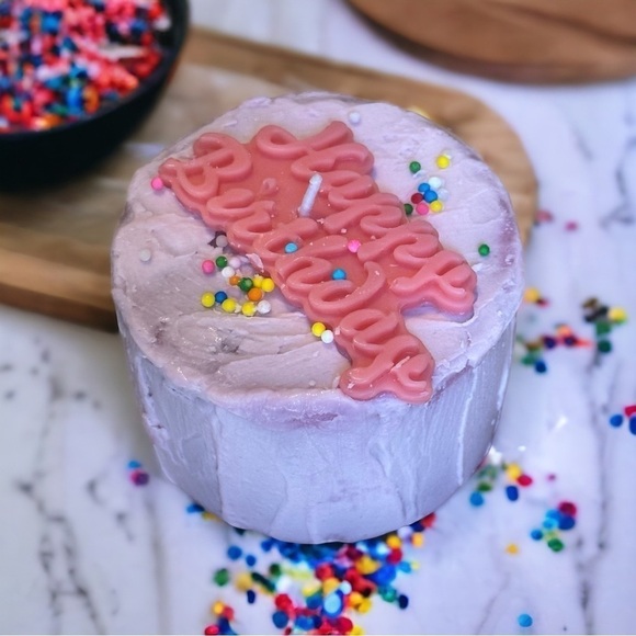 ⚠️SALE Candle // Handmade Happy Birthday Cake Shaped Candle SEND OFFERS - Picture 3 of 5
